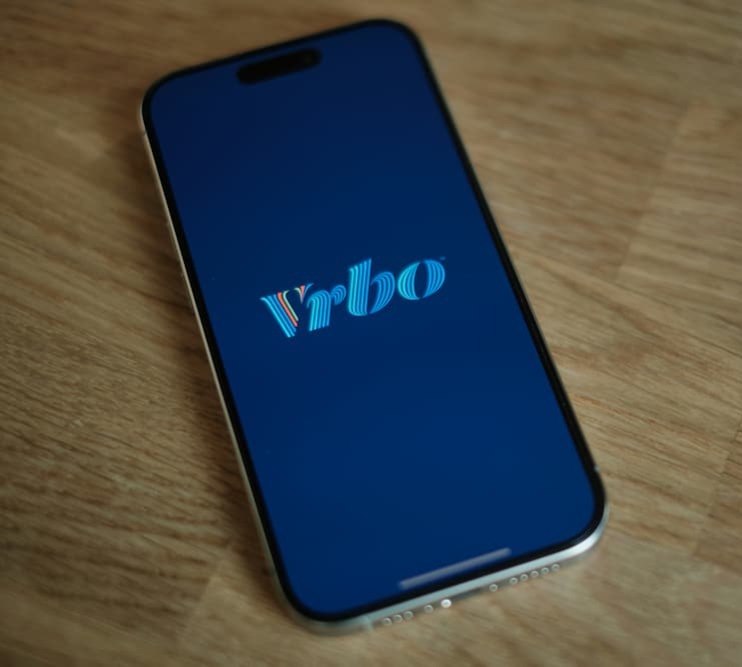 vrbo tourist apartment management